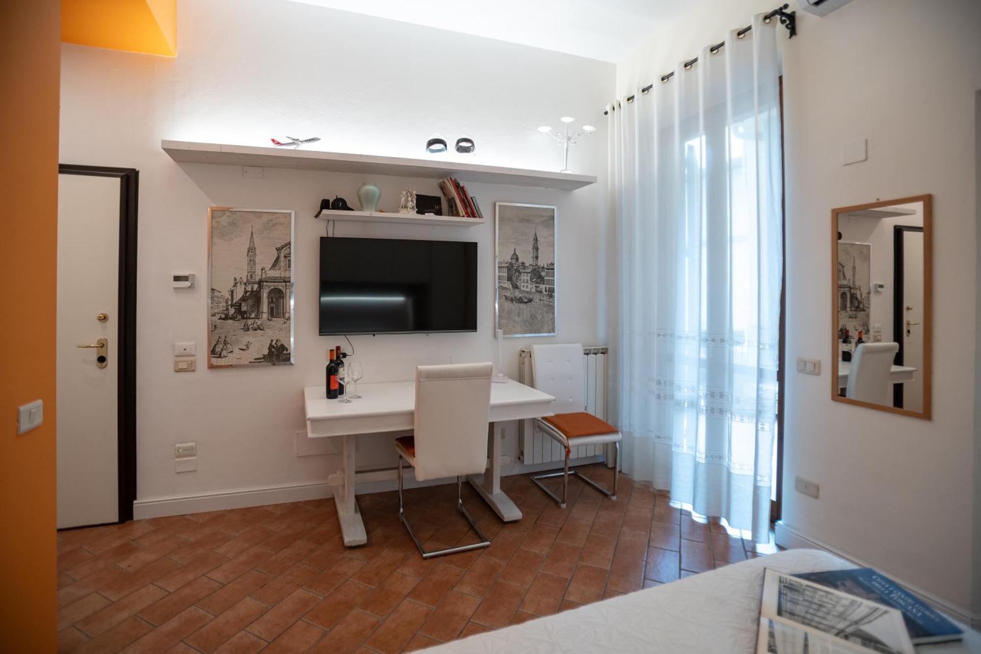 Indipendent Studio Apartment With Terrace - Parking Florence Exterior photo